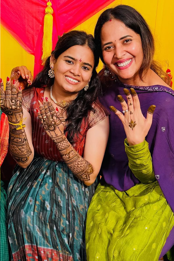 Anchor Anasuya Bharadwaj Enjoys At Her cousin sister Daughters wedding Photos6