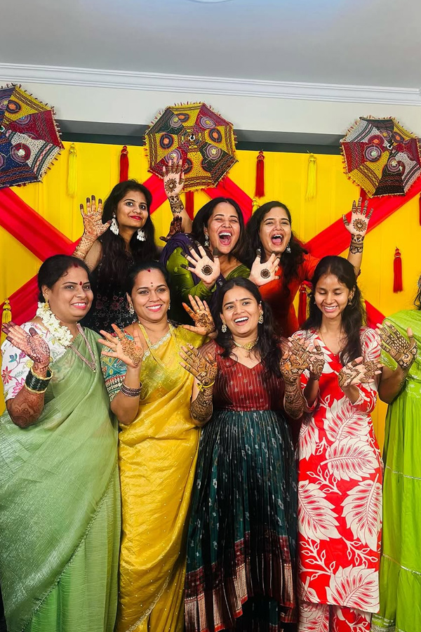 Anchor Anasuya Bharadwaj Enjoys At Her cousin sister Daughters wedding Photos8