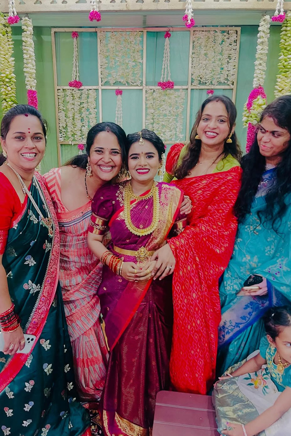 Anchor Anasuya Bharadwaj Enjoys At Her cousin sister Daughters wedding Photos10