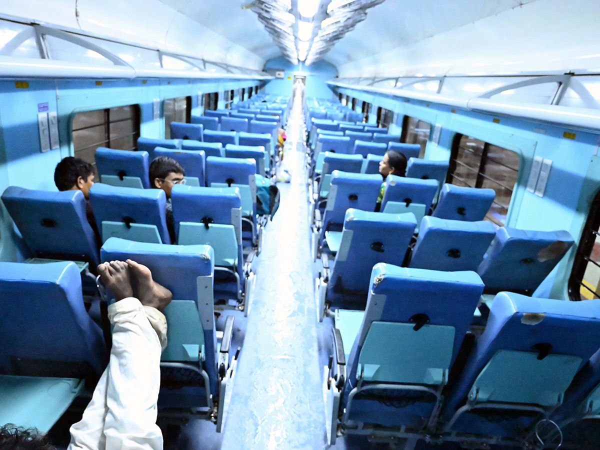 Cyclone Montha : Heavy Rainfall in Warangal District Photos10