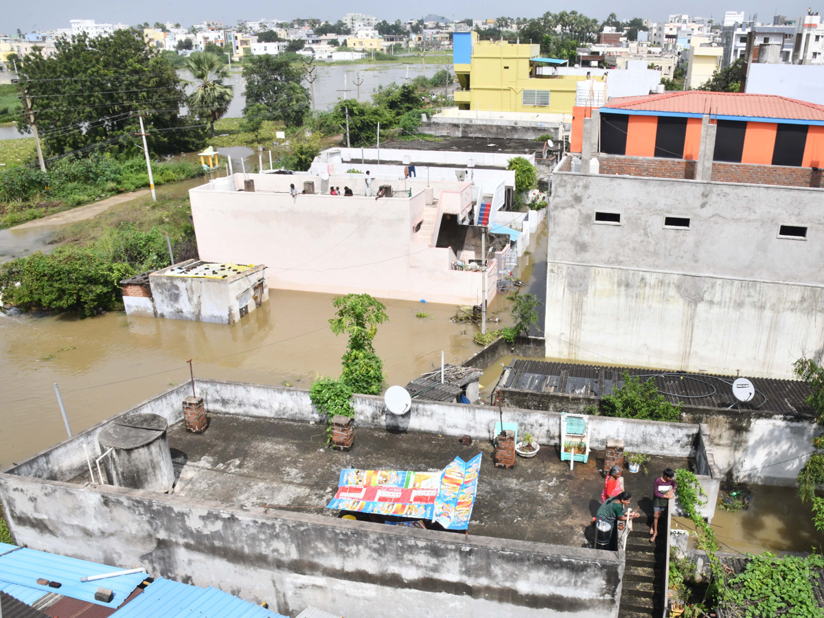 Cyclone Montha Effect : Heavy Floods In Warangal Photos11