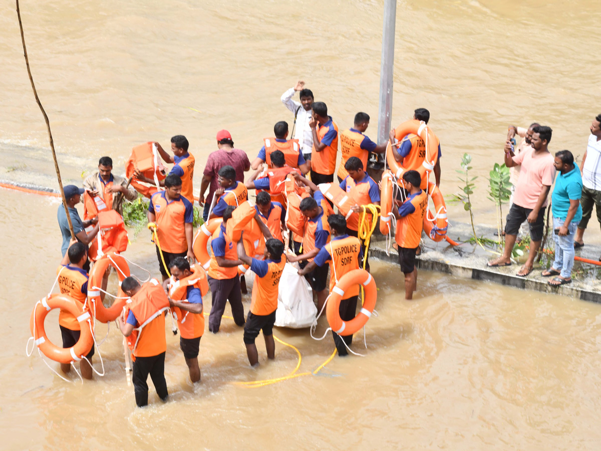 Cyclone Montha Effect : Heavy Floods In Warangal Photos19