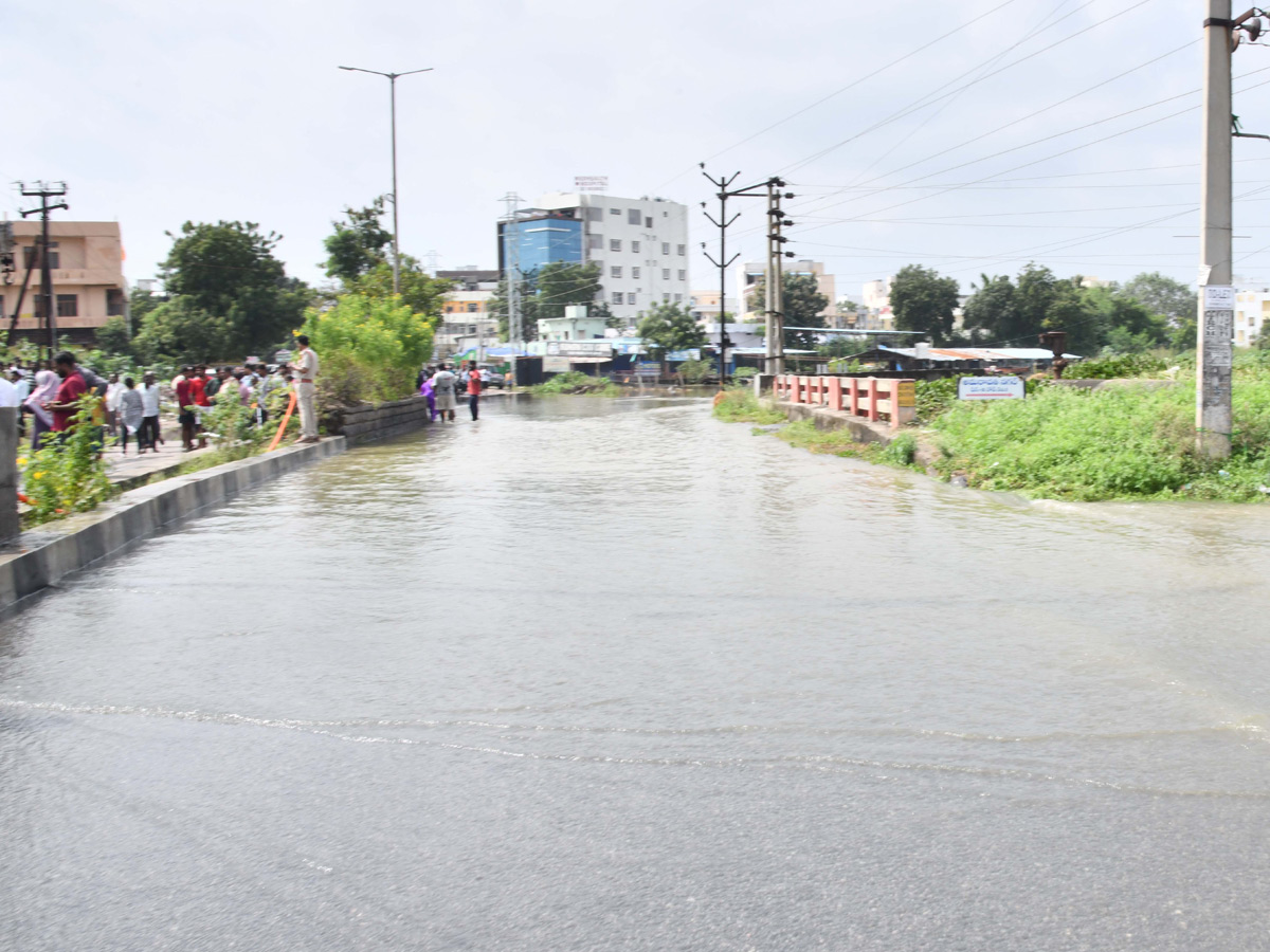 Cyclone Montha Effect : Heavy Floods In Warangal Photos3