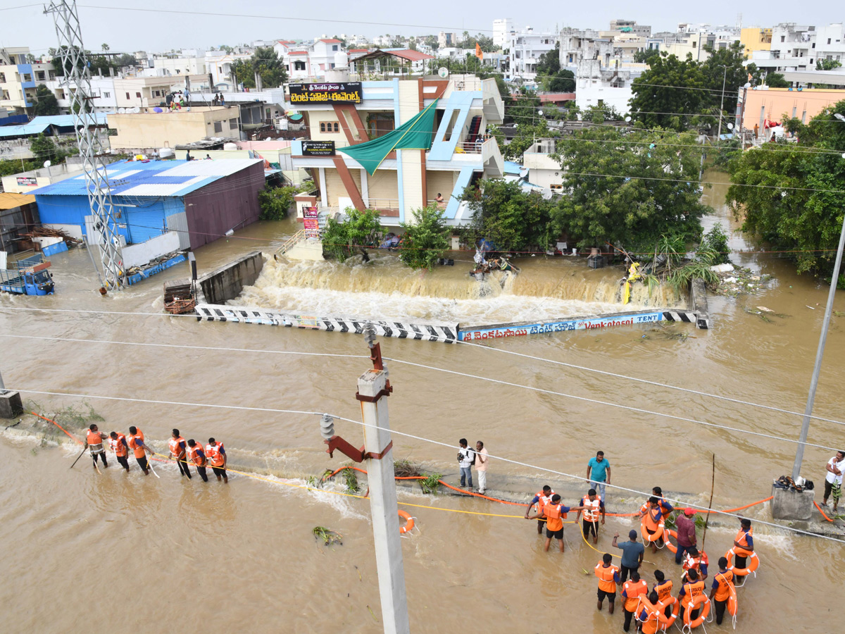 Cyclone Montha Effect : Heavy Floods In Warangal Photos23