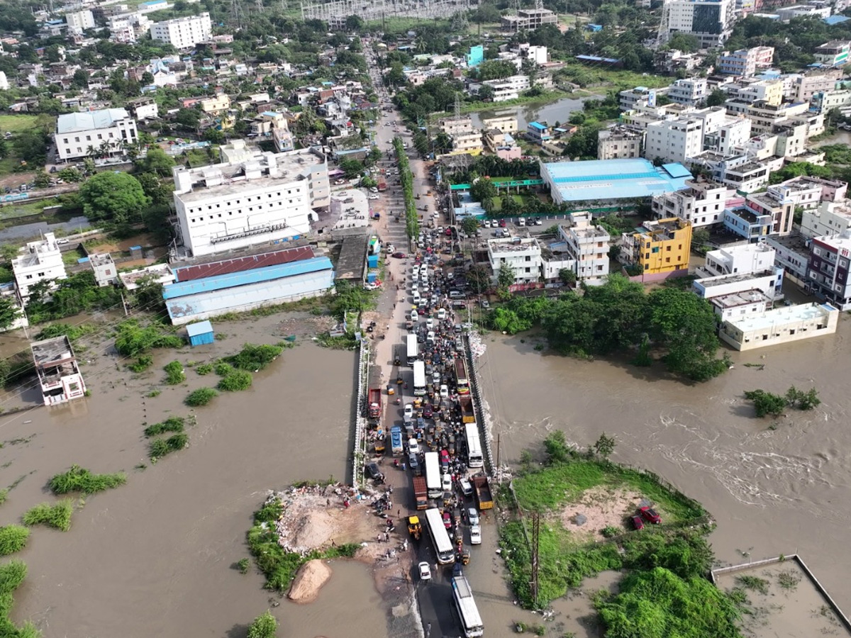 Cyclone Montha Effect : Heavy Floods In Warangal Photos31