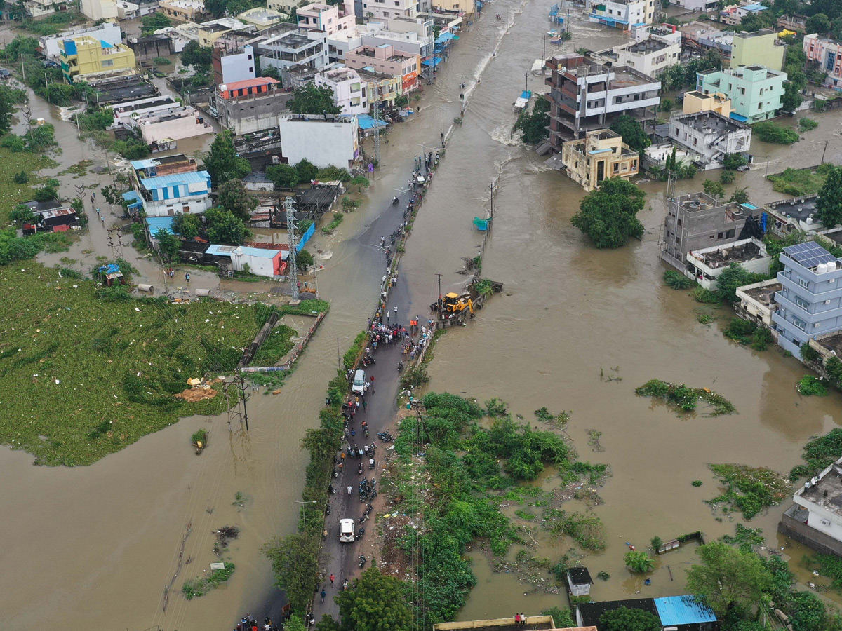 Cyclone Montha Effect : Heavy Floods In Warangal Photos35