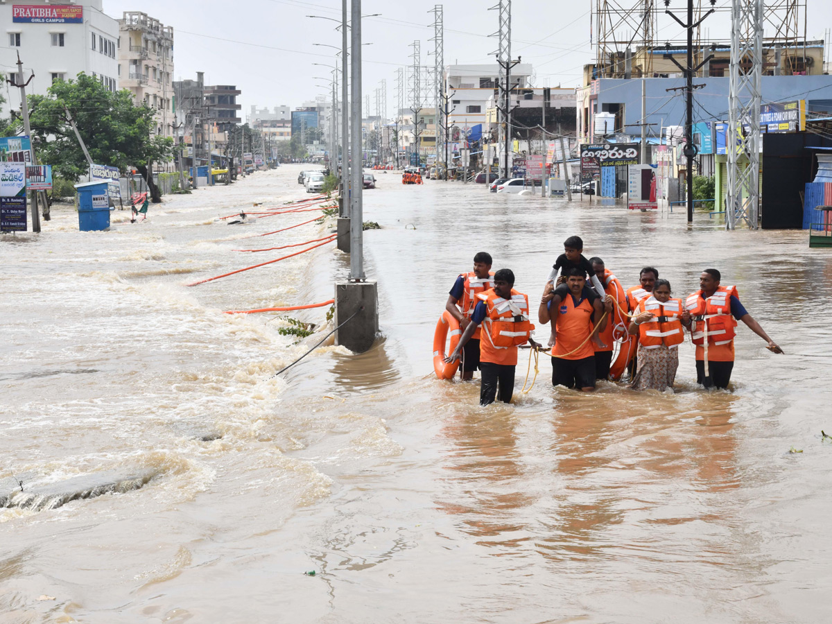 Cyclone Montha Effect : Heavy Floods In Warangal Photos40