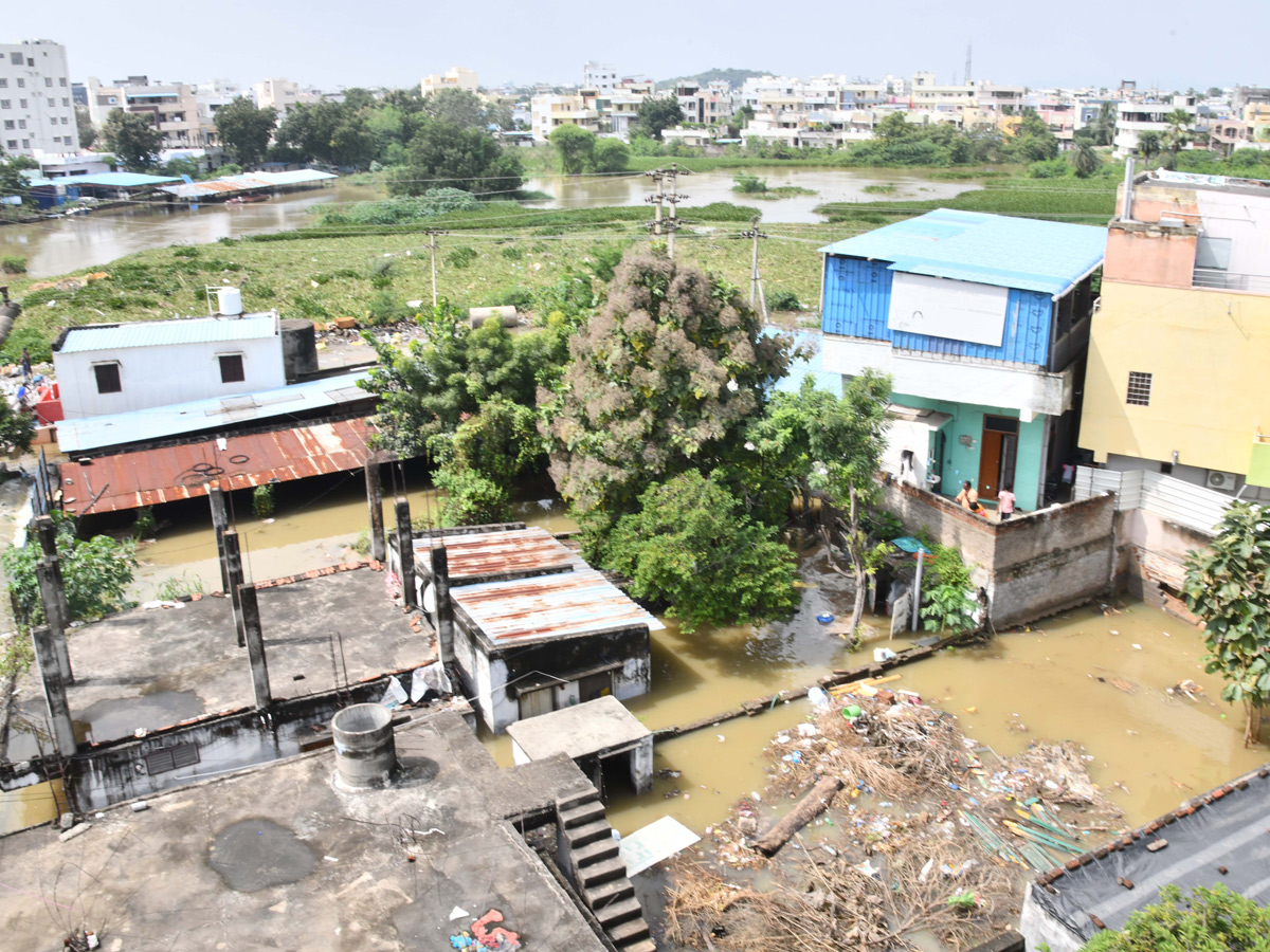 Cyclone Montha Effect : Heavy Floods In Warangal Photos7