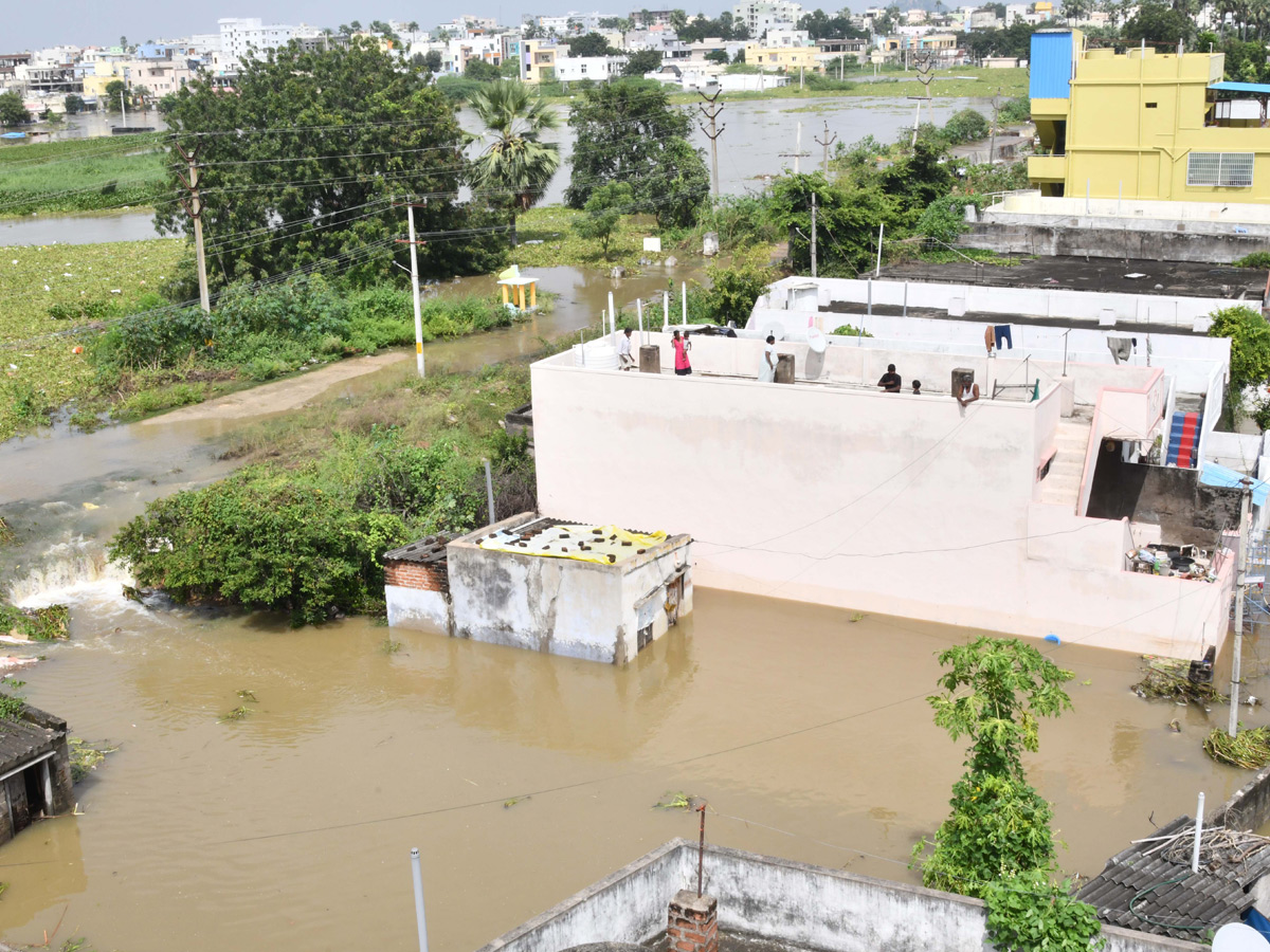 Cyclone Montha Effect : Heavy Floods In Warangal Photos10