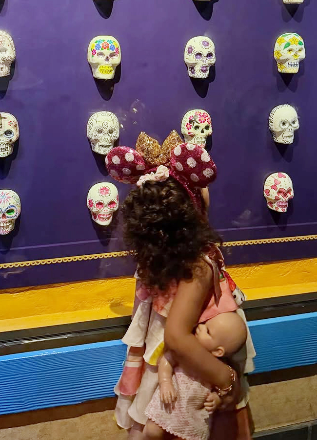 Priyanka Chopra had a fun time with her husband and daughter (Photos)4