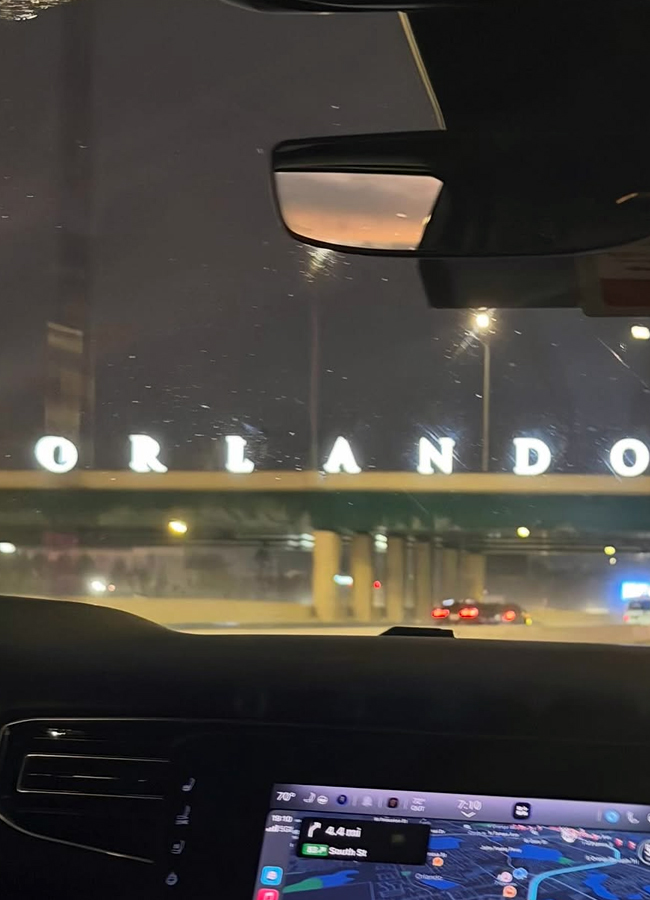 Priyanka Chopra had a fun time with her husband and daughter (Photos)8