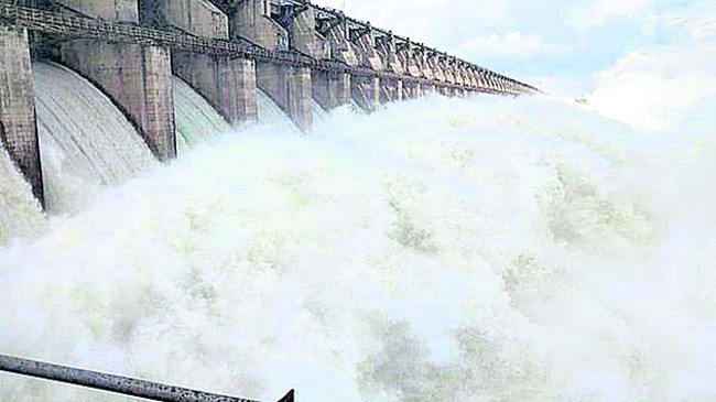 ‘మోంథా’తో 19,128   ఎకరాల్లో పంట నష్టం3