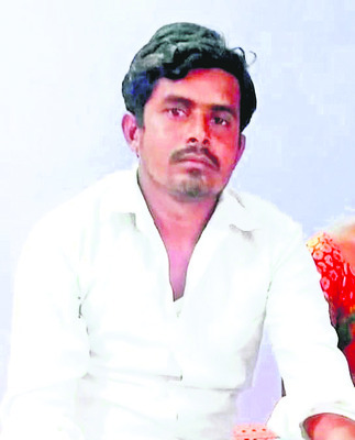 కుటుంబ సమస్యలతో ఆత్మహత్య
2