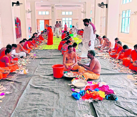 విద్యార్థుల సామర్థ్యాలను మెరుగుపరచాలి 
1