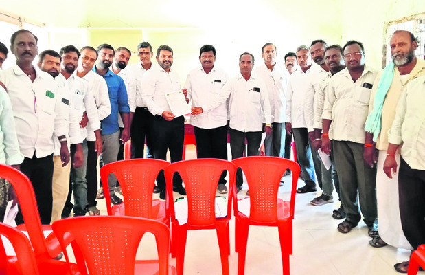 చెరుకుకు రూ.6 వేల మద్దతు ధర చెల్లించాలి 
3