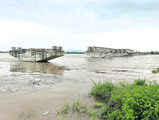 వరికి నష్టం.. పత్తి కష్టం4
