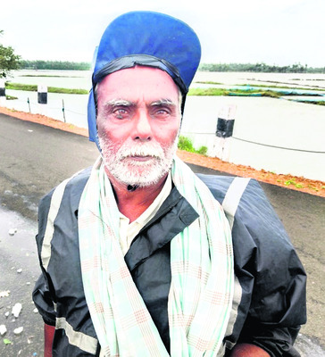 మోంథాతో ఆక్వాకు అపార నష్టం 4