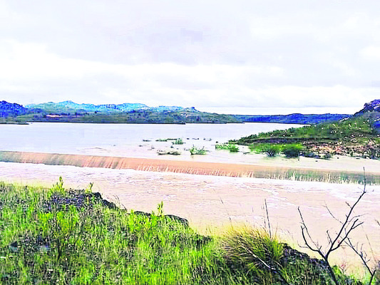 ● ప్రమాదకరంగా 32 చెరువుల ఆనకట్టలు.. 1