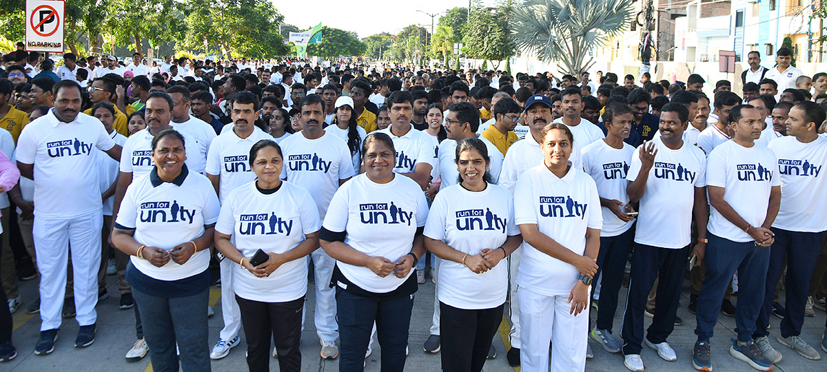 Hyderabad Police Ekta Run Peoples Plaza Photos12