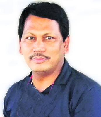 అనుభవమే గొప్ప అర్హత
1