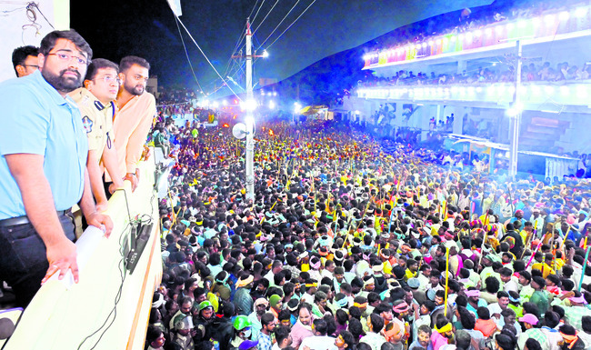 పెత్తన, దౌర్జన్య కాలం 
2