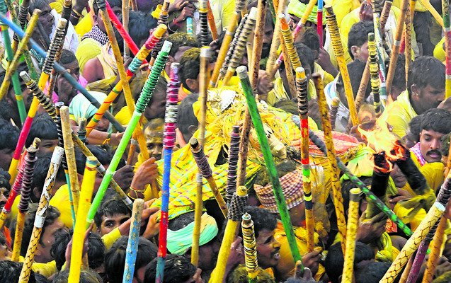 పెత్తన, దౌర్జన్య కాలం 
3
