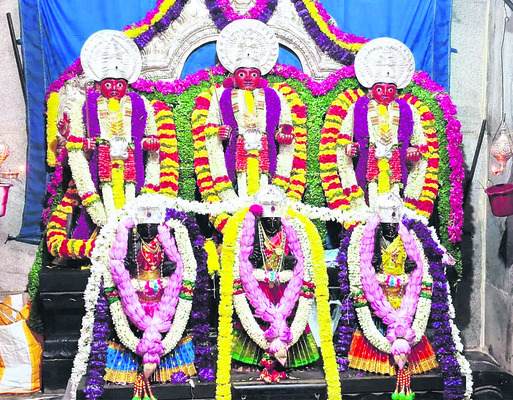 కనుల పండువగా జాతర 1