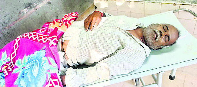 అంబులెన్స్ ఢీకొని ఆర్ఎంపీ మృతి 1