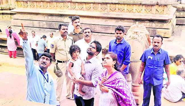 శ్రీసోమేశ్వర ఆలయానికి ‘శంఖదార’ సమర్పణ
1