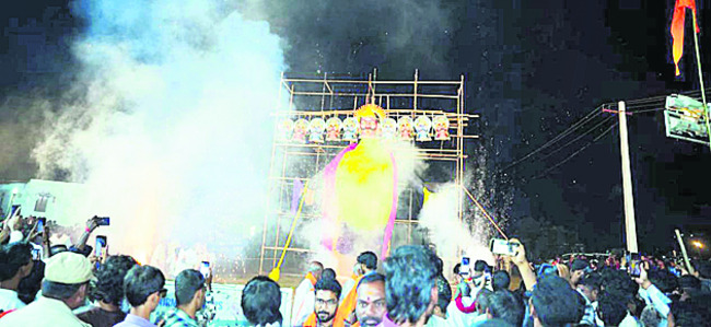 అంబరాన్ని తాకిన దసరా సంబురాలు3