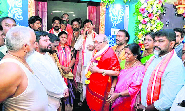 దాతృత్వం అభినందనీయం1