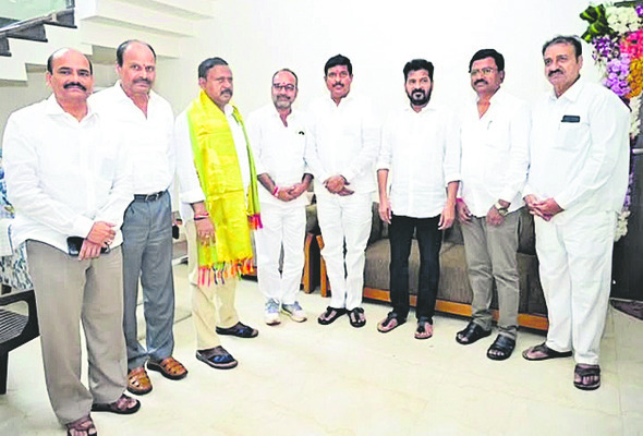 సీఎం రేవంత్‌రెడ్డికి దసరా శుభాకాంక్షలు 
2