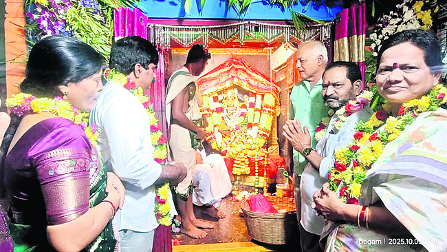 మమ్మేలు తల్లీ1