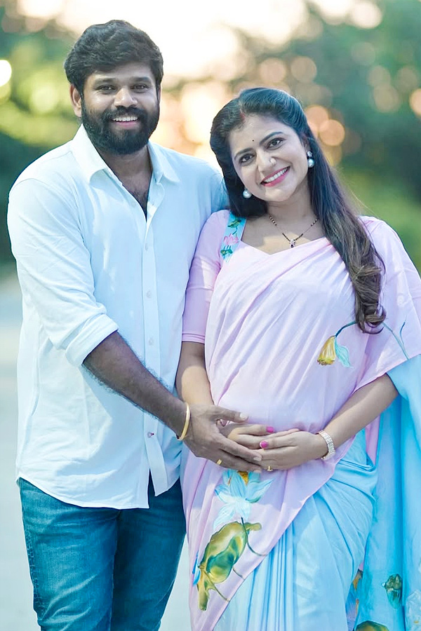  Anchor Shiva Jyothi Announced Her Pregnancy Photos2