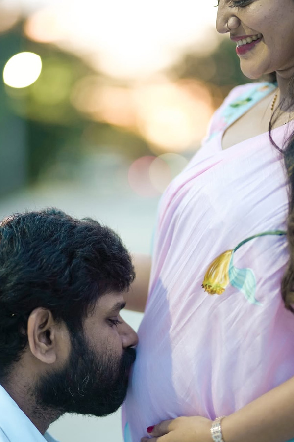  Anchor Shiva Jyothi Announced Her Pregnancy Photos17