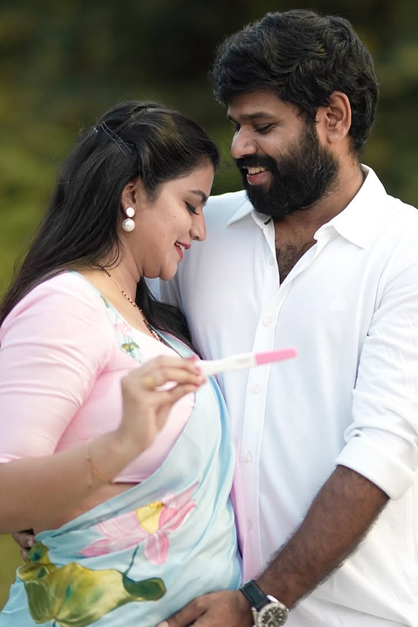  Anchor Shiva Jyothi Announced Her Pregnancy Photos18
