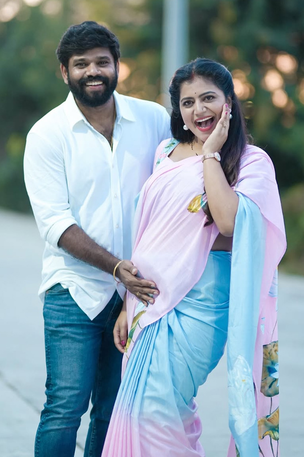  Anchor Shiva Jyothi Announced Her Pregnancy Photos5