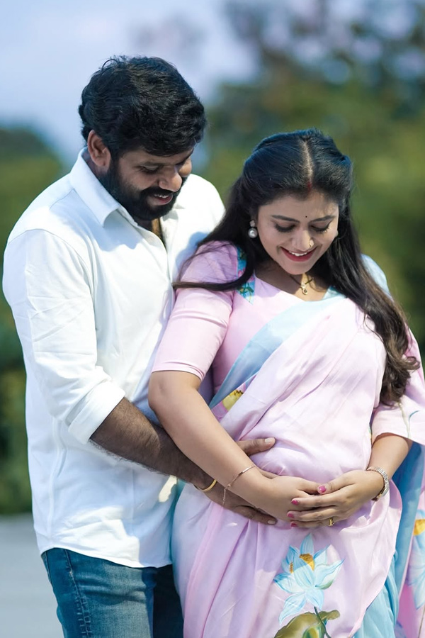  Anchor Shiva Jyothi Announced Her Pregnancy Photos7