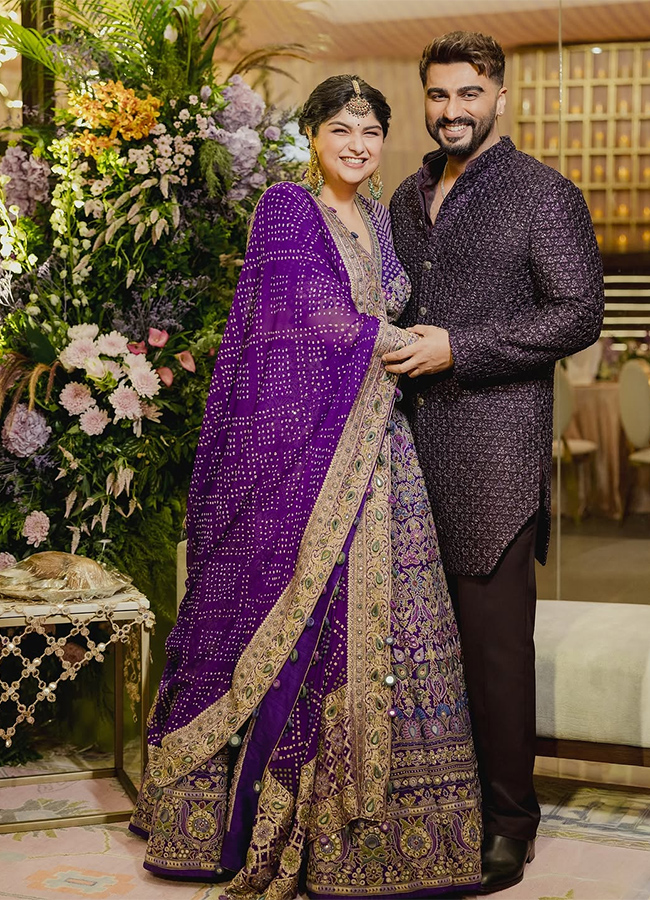 Anshula Kapoor and Rohan Thakkar host engagement bash on Dussehra11