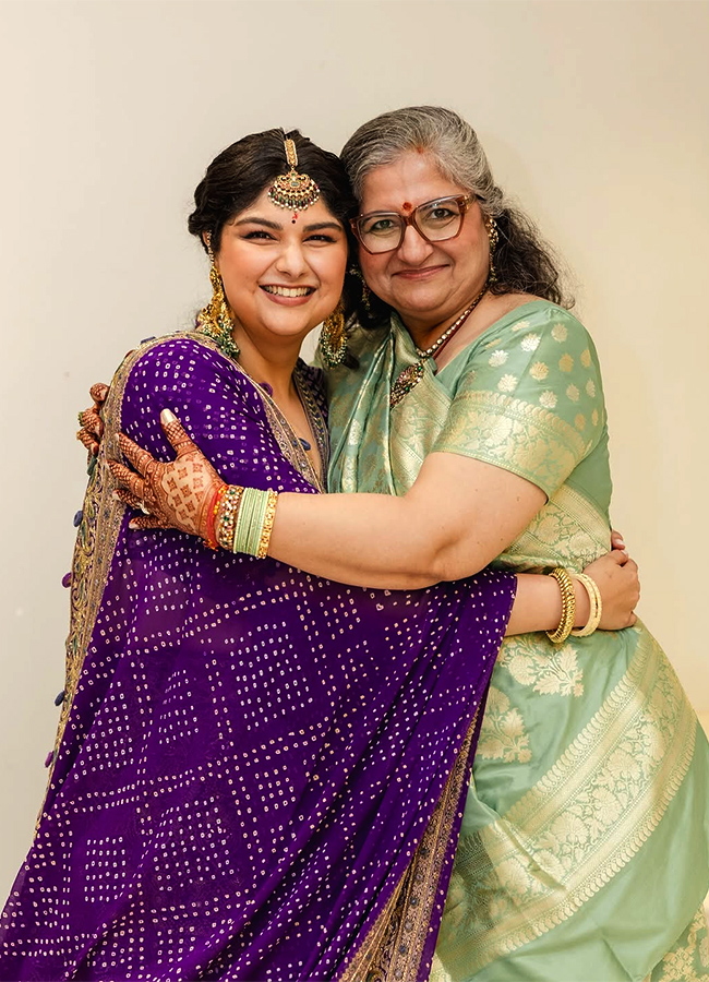 Anshula Kapoor and Rohan Thakkar host engagement bash on Dussehra15
