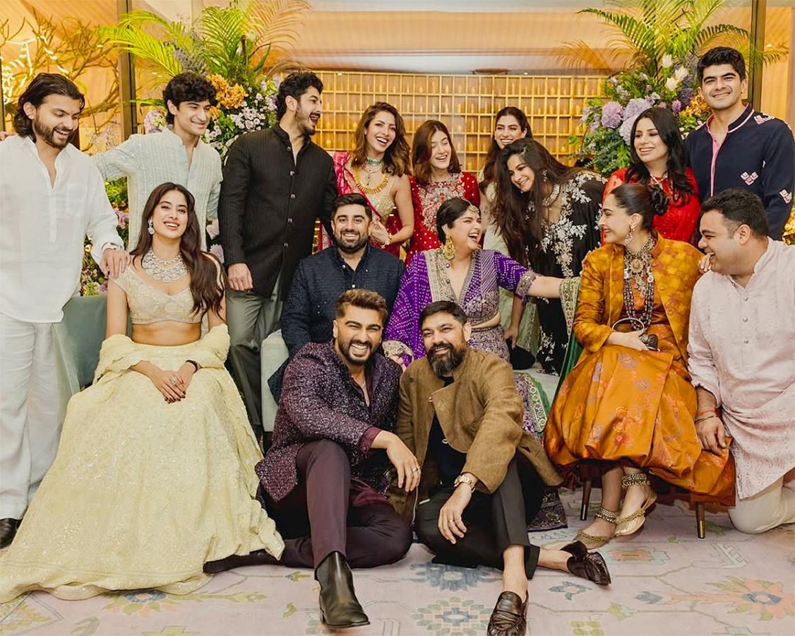 Anshula Kapoor and Rohan Thakkar host engagement bash on Dussehra20
