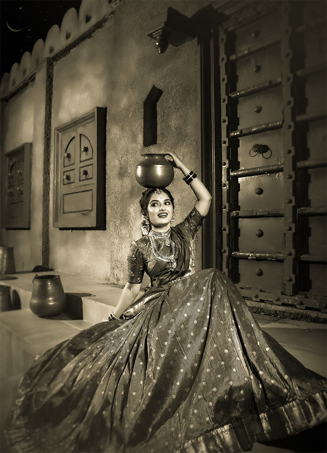 Mahanati Photoshoot Actress Priyanka Jain 3