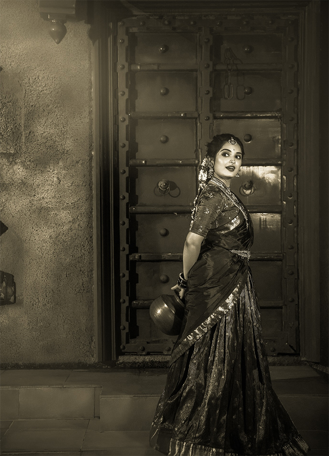 Mahanati Photoshoot Actress Priyanka Jain 4