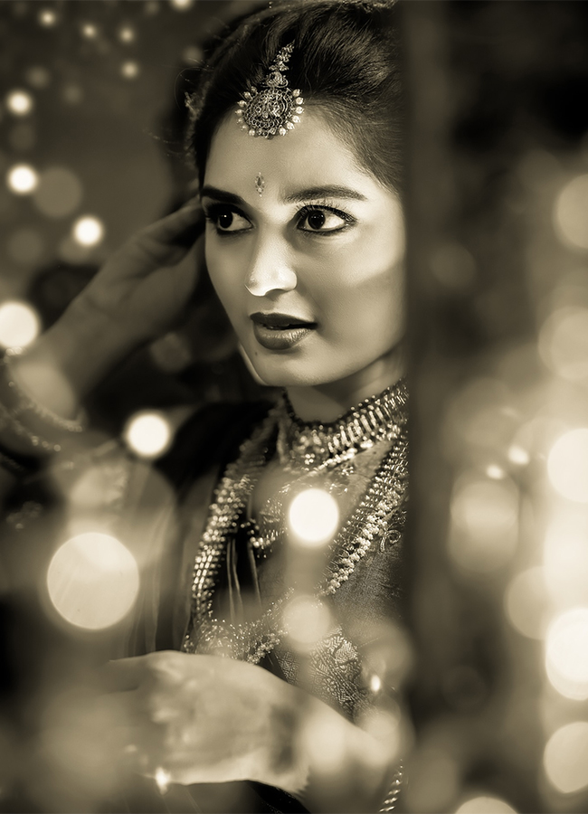 Mahanati Photoshoot Actress Priyanka Jain 8