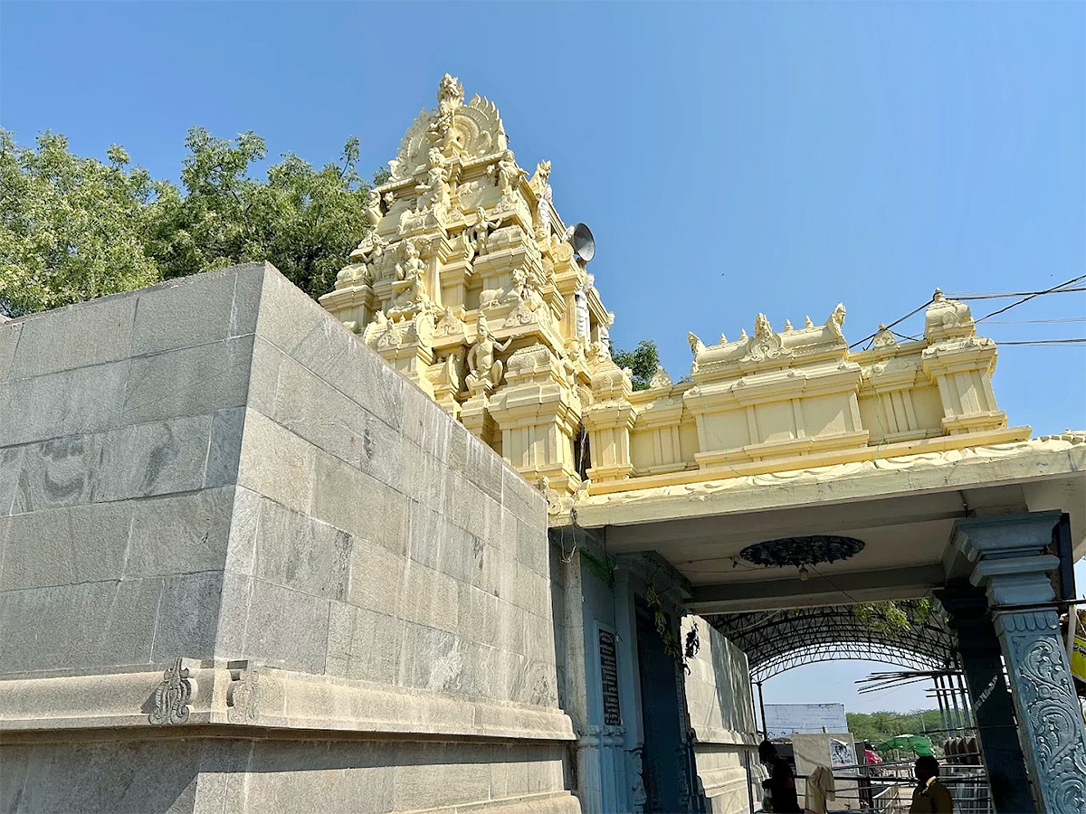 Sri Valli Devasena Subramanyeswara Swamy Temple At Kothuru9