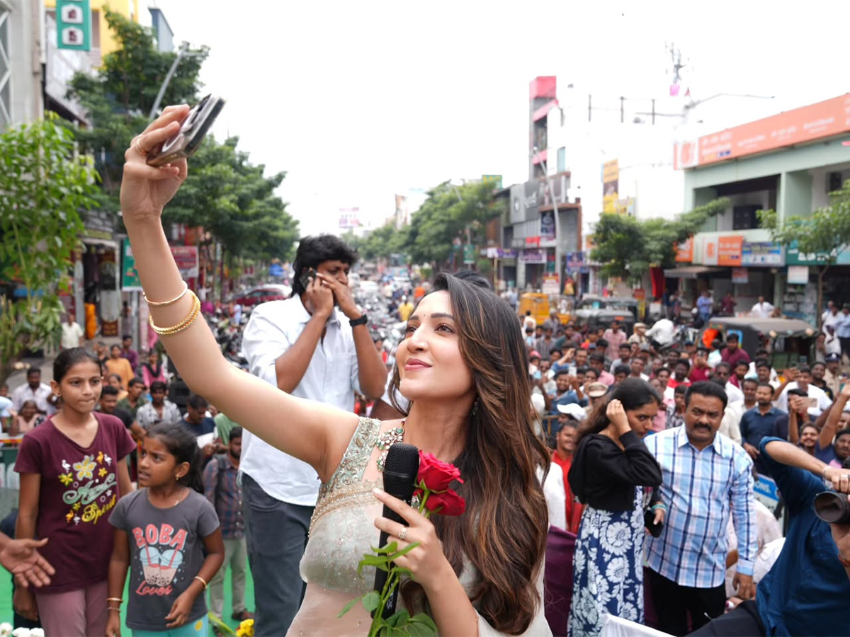 Tollywood Actress Neha Shetty At Kakinada1