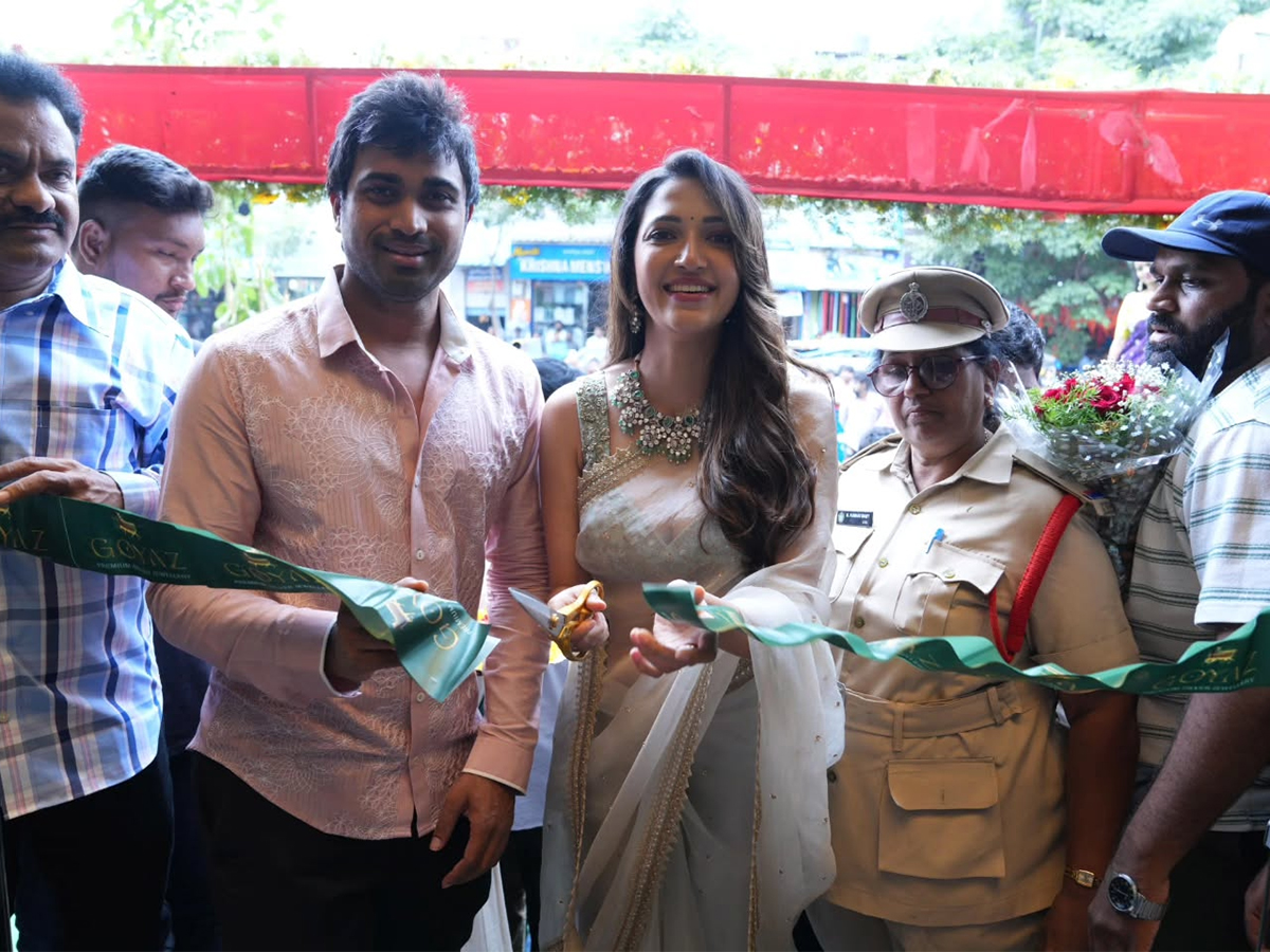 Tollywood Actress Neha Shetty At Kakinada3