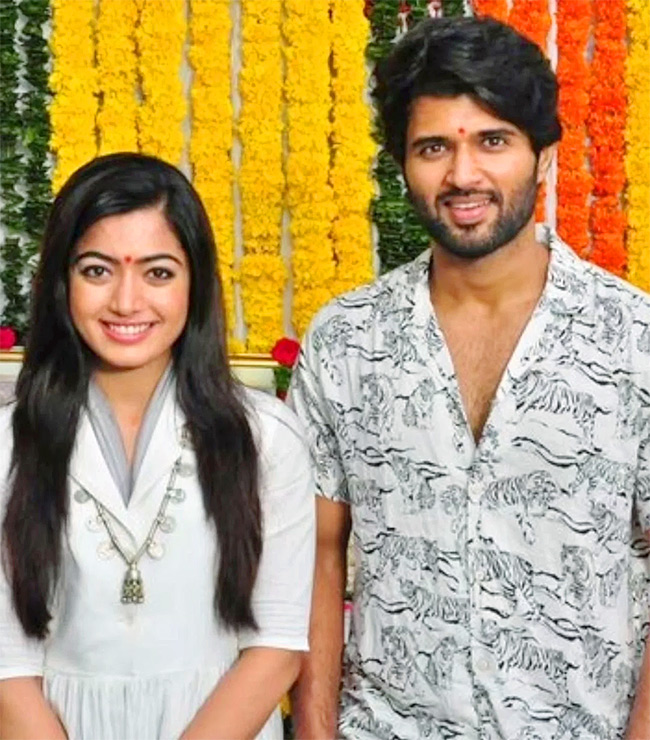 Vijay Deverakonda And Rashmika Mandanna Got Engaged Photos6