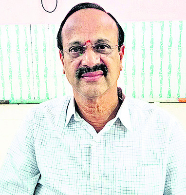 ఊరికి ఉపకారిగా.. 1