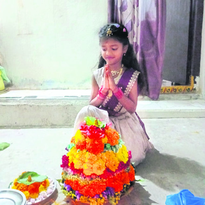 ఘనంగా సద్దుల బతుకమ్మ వేడుకలు 4
